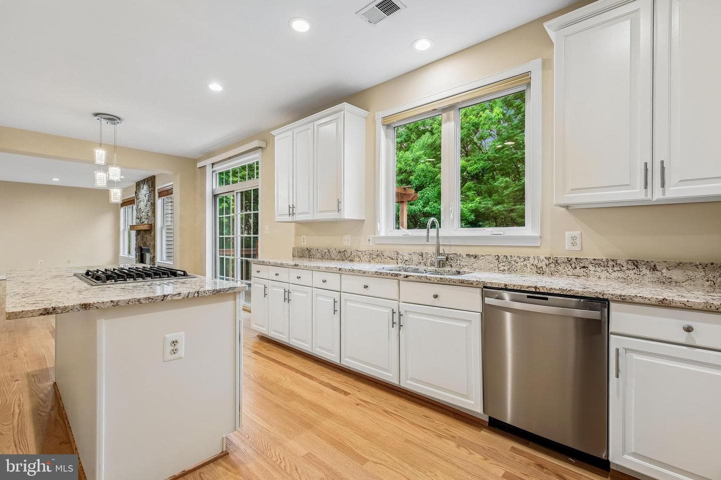 14226 Floral Park Drive photo 22