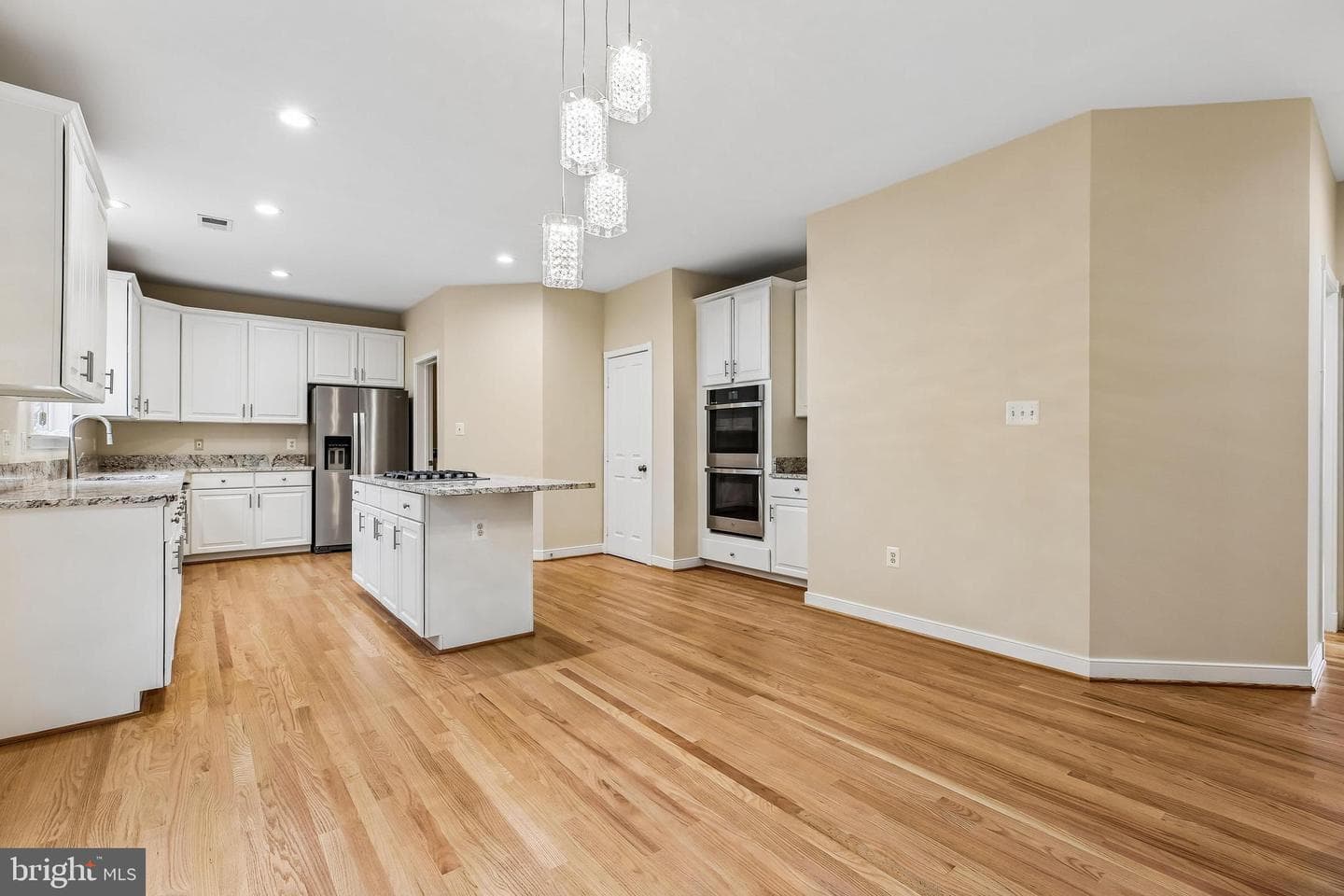 14226 Floral Park Drive photo 25