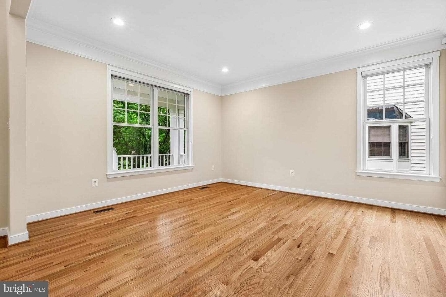 14226 Floral Park Drive photo 32