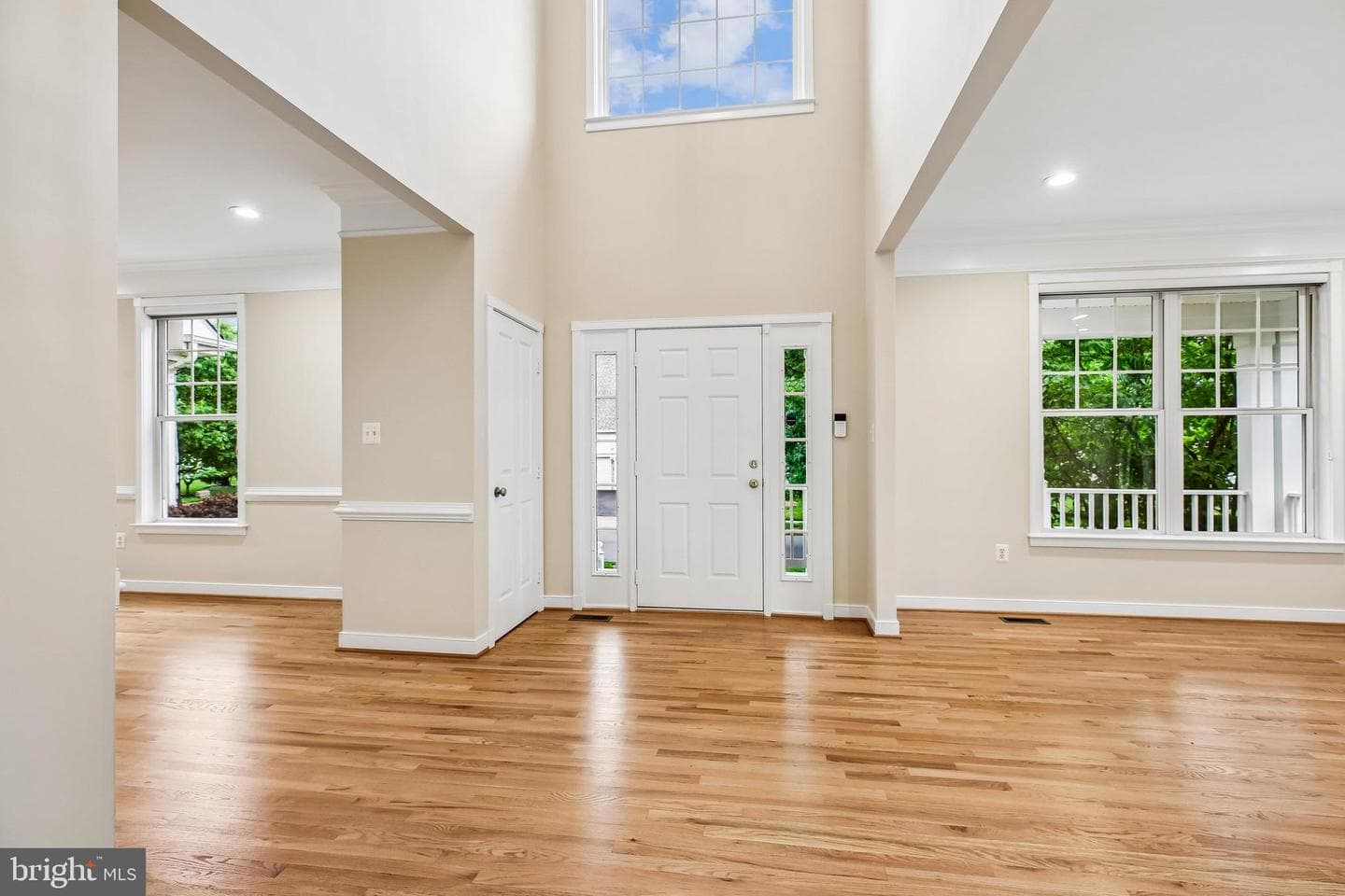 14226 Floral Park Drive photo 6