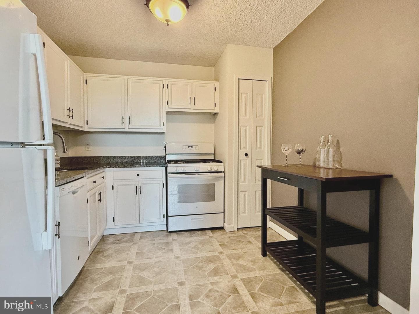 5225 Pooks Hill Road #708s photo 14