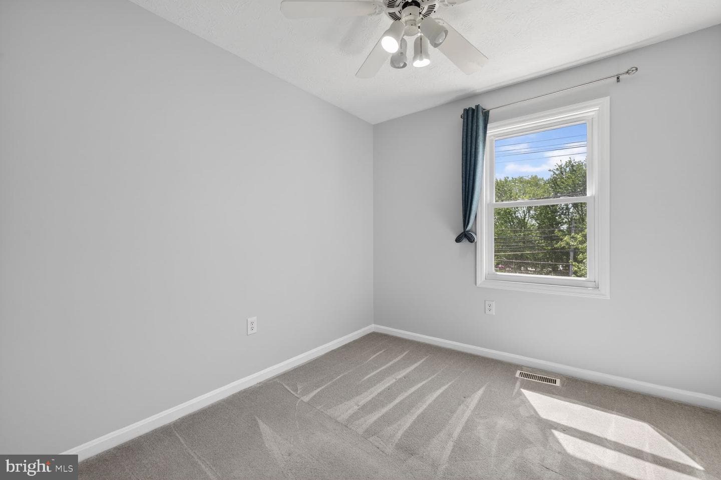 805 Bayridge Drive photo 13
