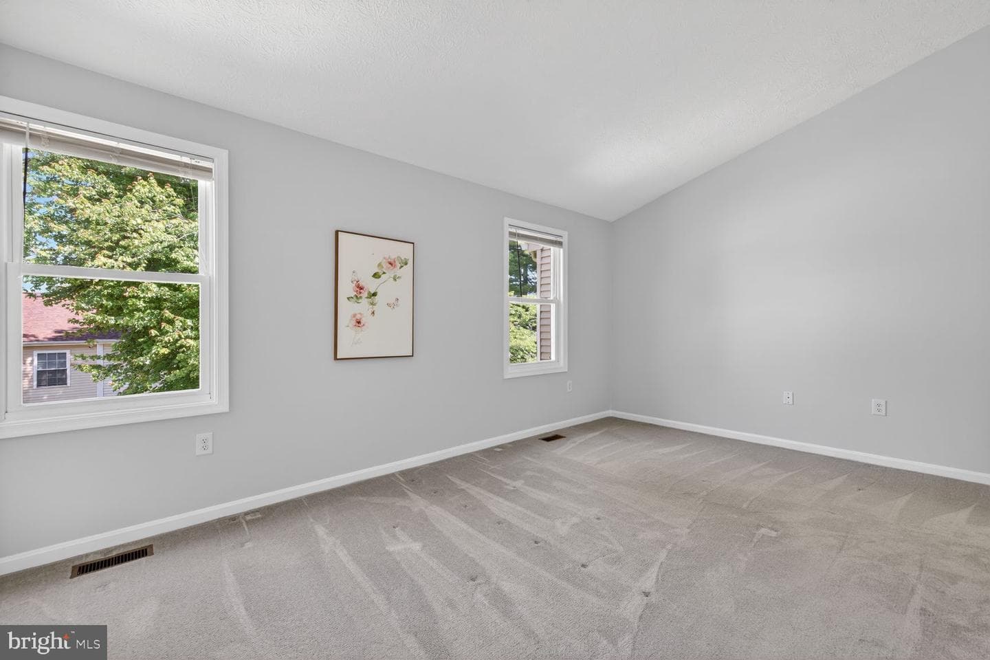 805 Bayridge Drive photo 9
