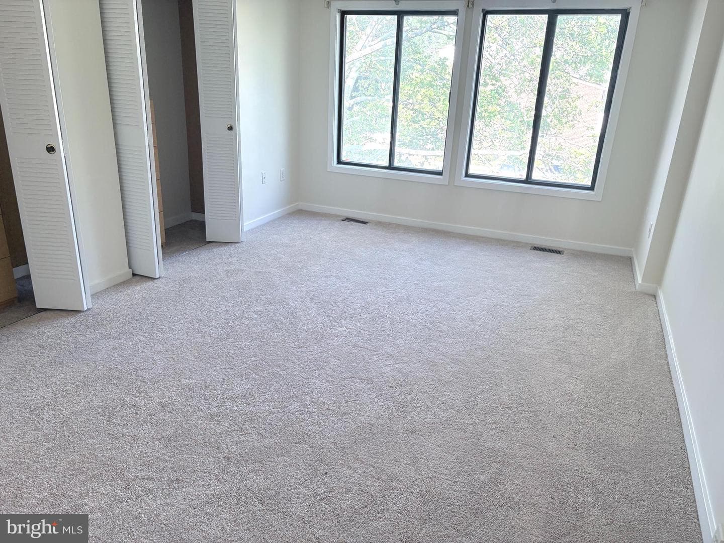 9711 Lake Shore Drive photo 10