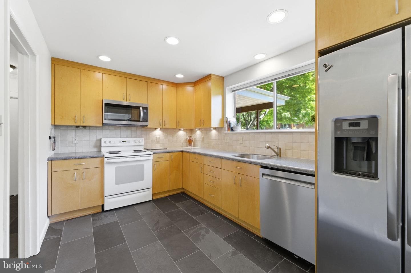 11408 Gilsan Street photo 7