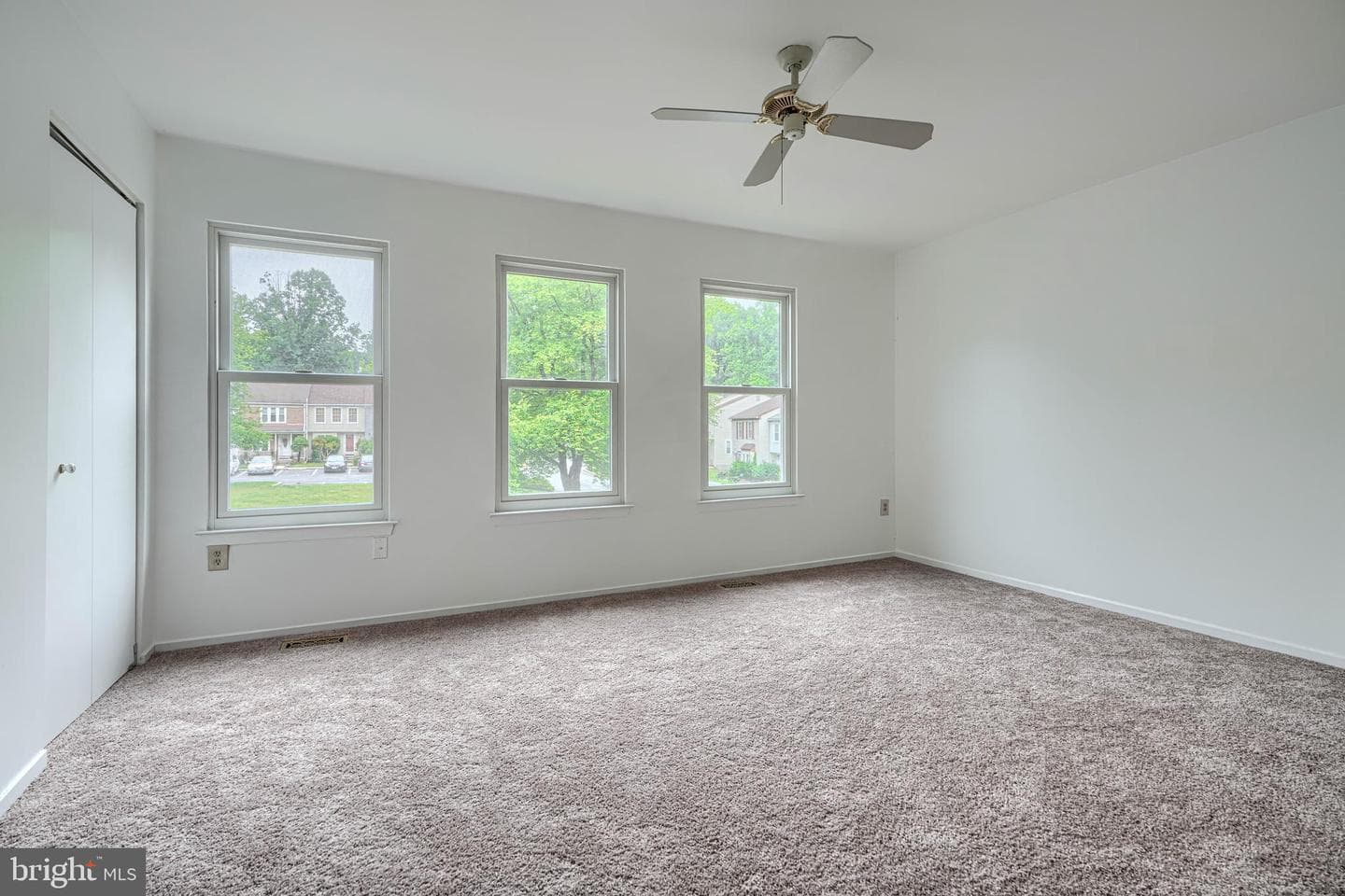 9 Long Green Court photo 16
