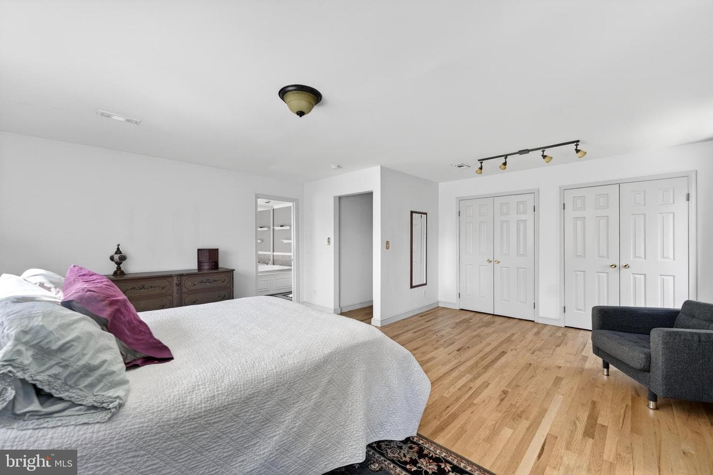 1917 Merrifields Drive photo 26