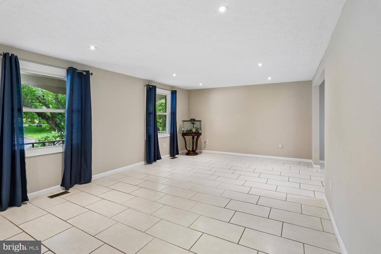 18808 Cross Country Lane photo 11