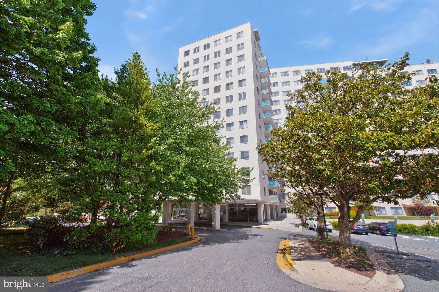 10201 Grosvenor Place #720, Rockville