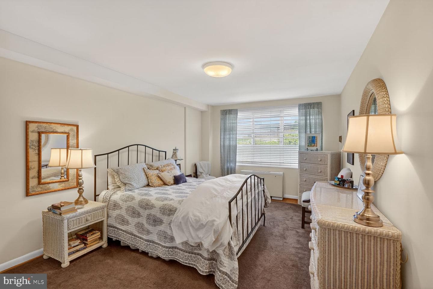 10201 Grosvenor Place #720 photo 11