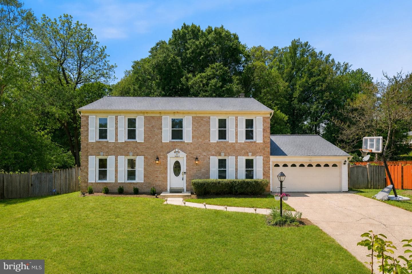 10240 Colebrook Avenue, Potomac