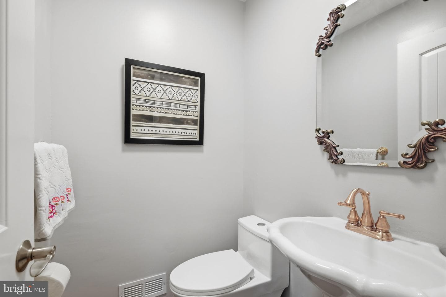 10240 Colebrook Avenue photo 21