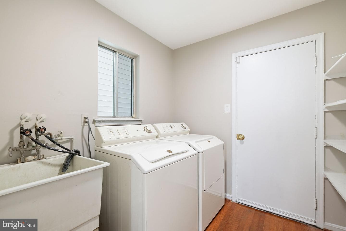 10240 Colebrook Avenue photo 22