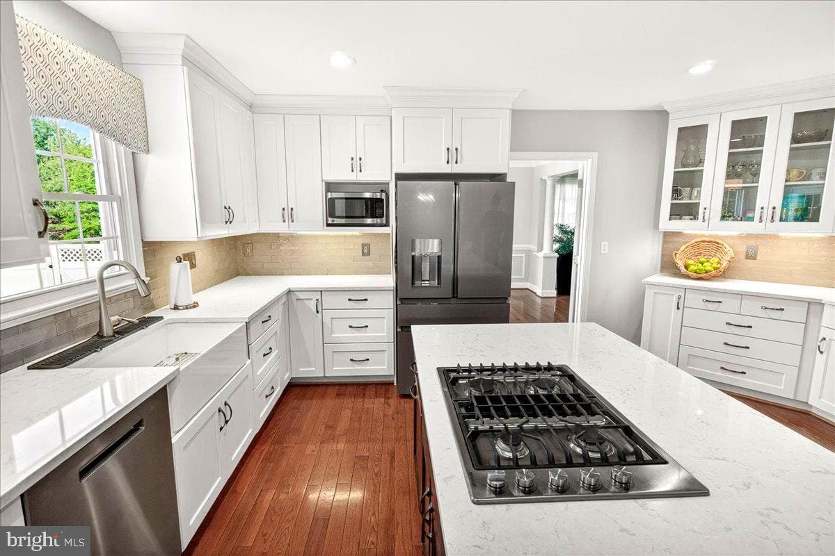 19629 Selby Avenue photo 38
