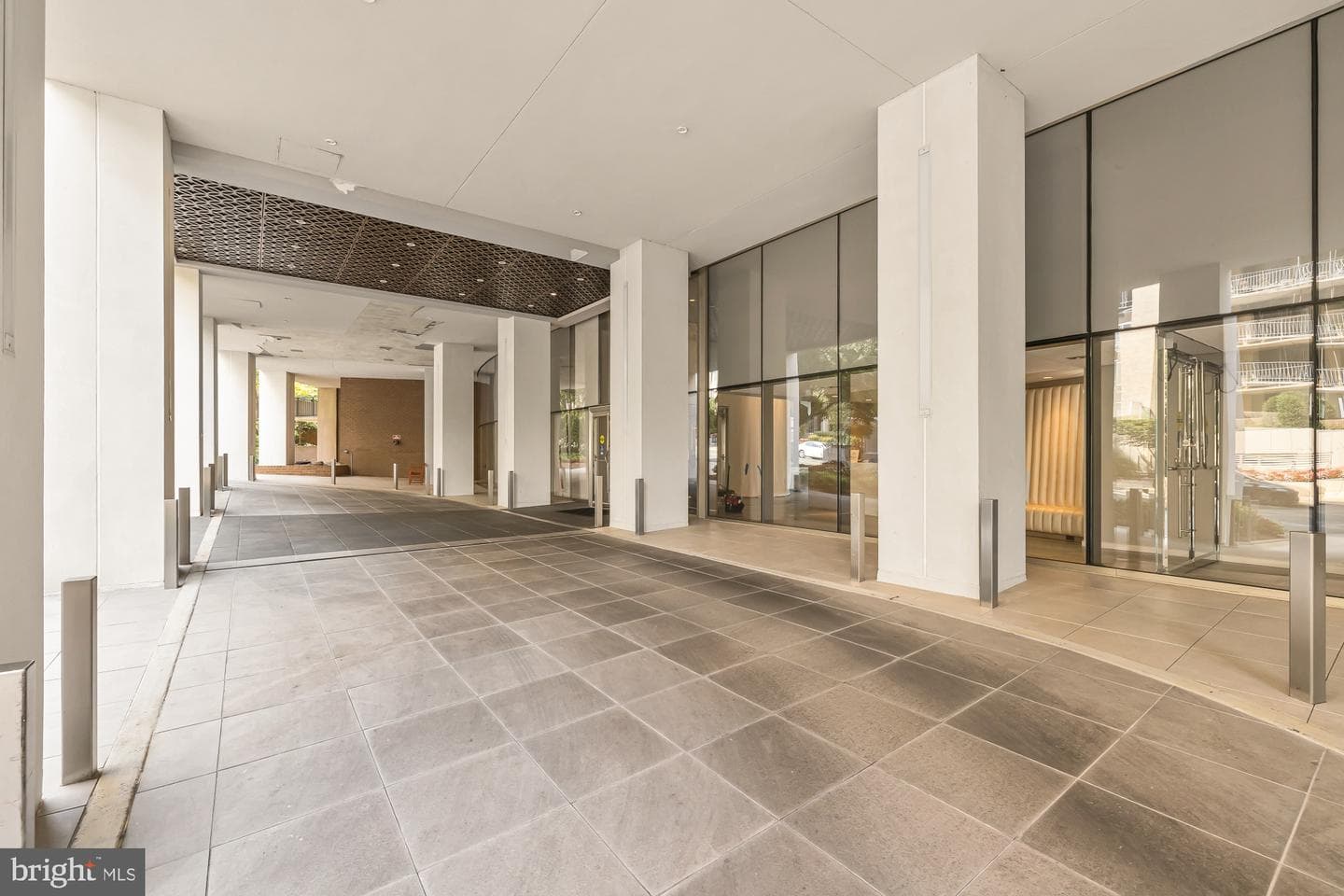 4620 N Park Avenue #1211e photo 24