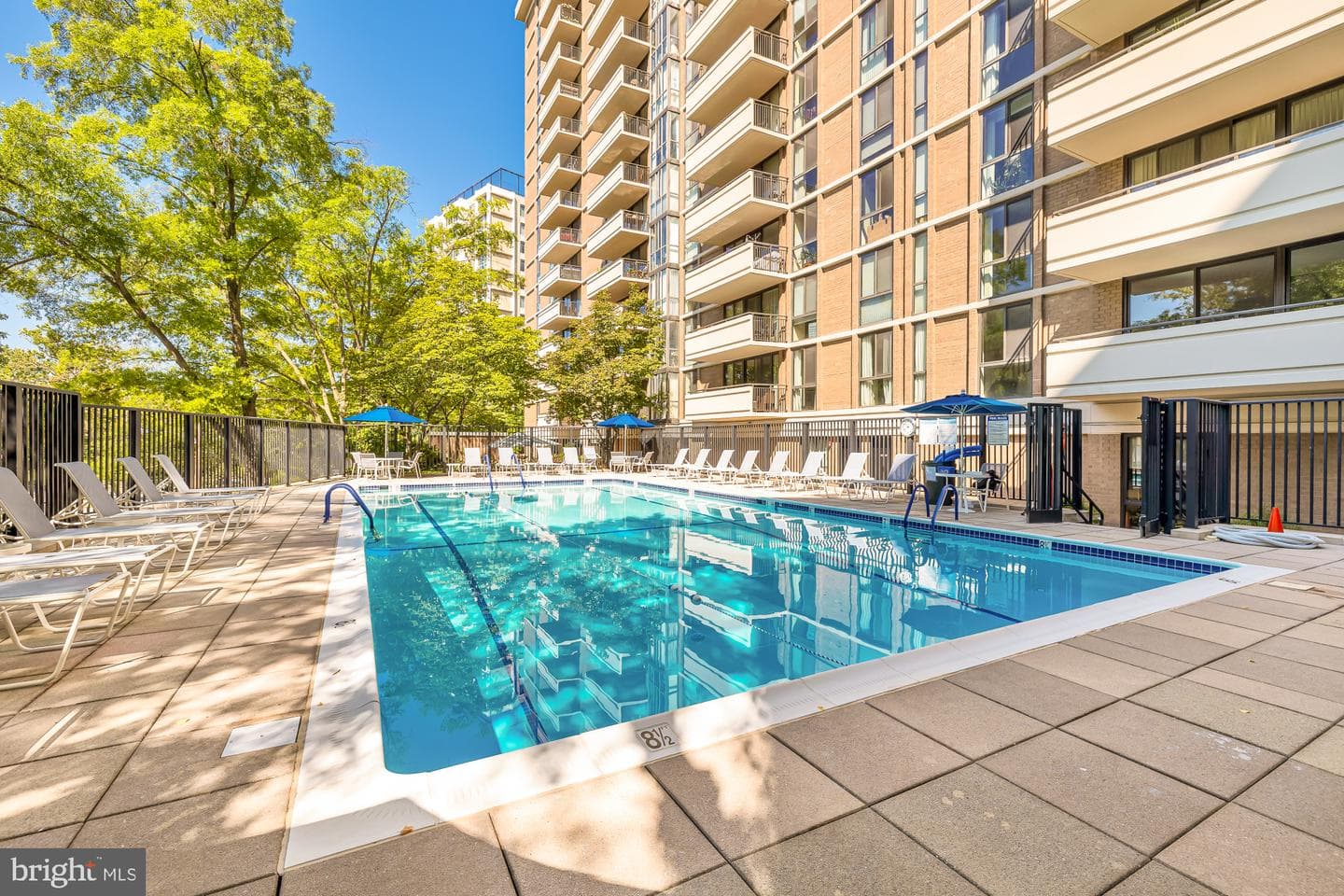 4620 N Park Avenue #1211e photo 35