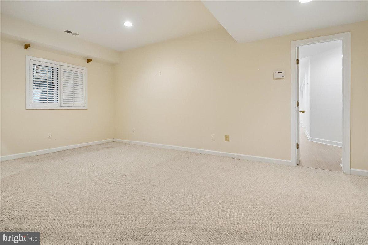 9100 Aldershot Drive photo 41