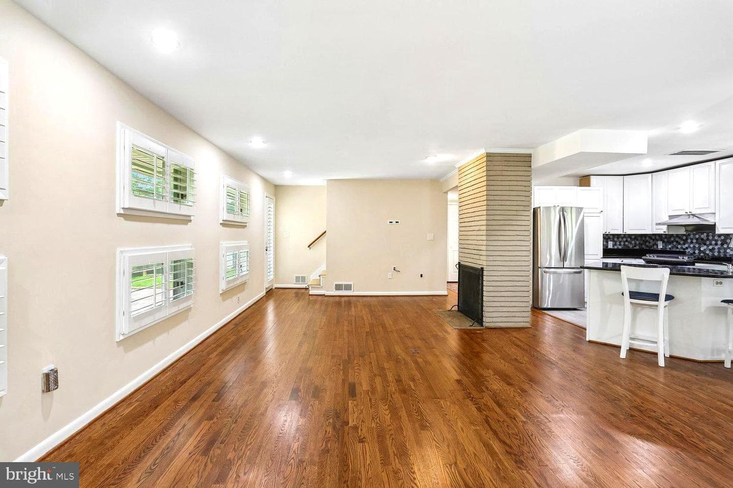 5915 Halsey Road photo 10