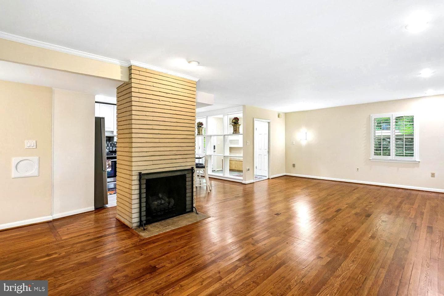 5915 Halsey Road photo 16