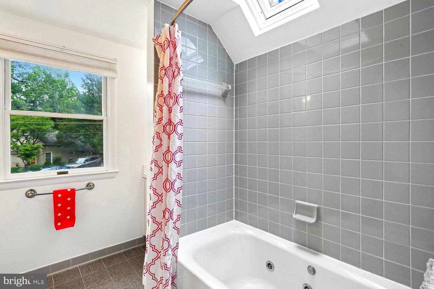 5915 Halsey Road photo 34