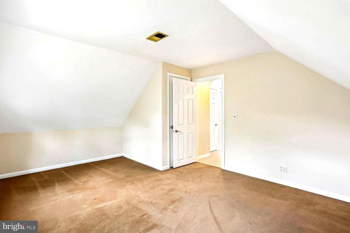 5915 Halsey Road photo 37