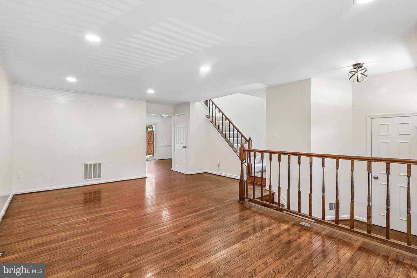10617 Pine Haven Terrace photo 2
