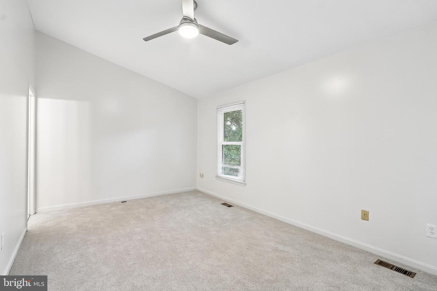 10617 Pine Haven Terrace photo 28