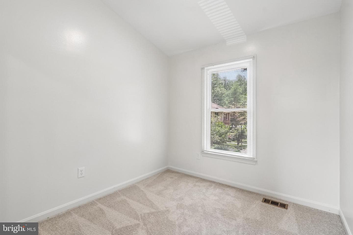 10617 Pine Haven Terrace photo 48