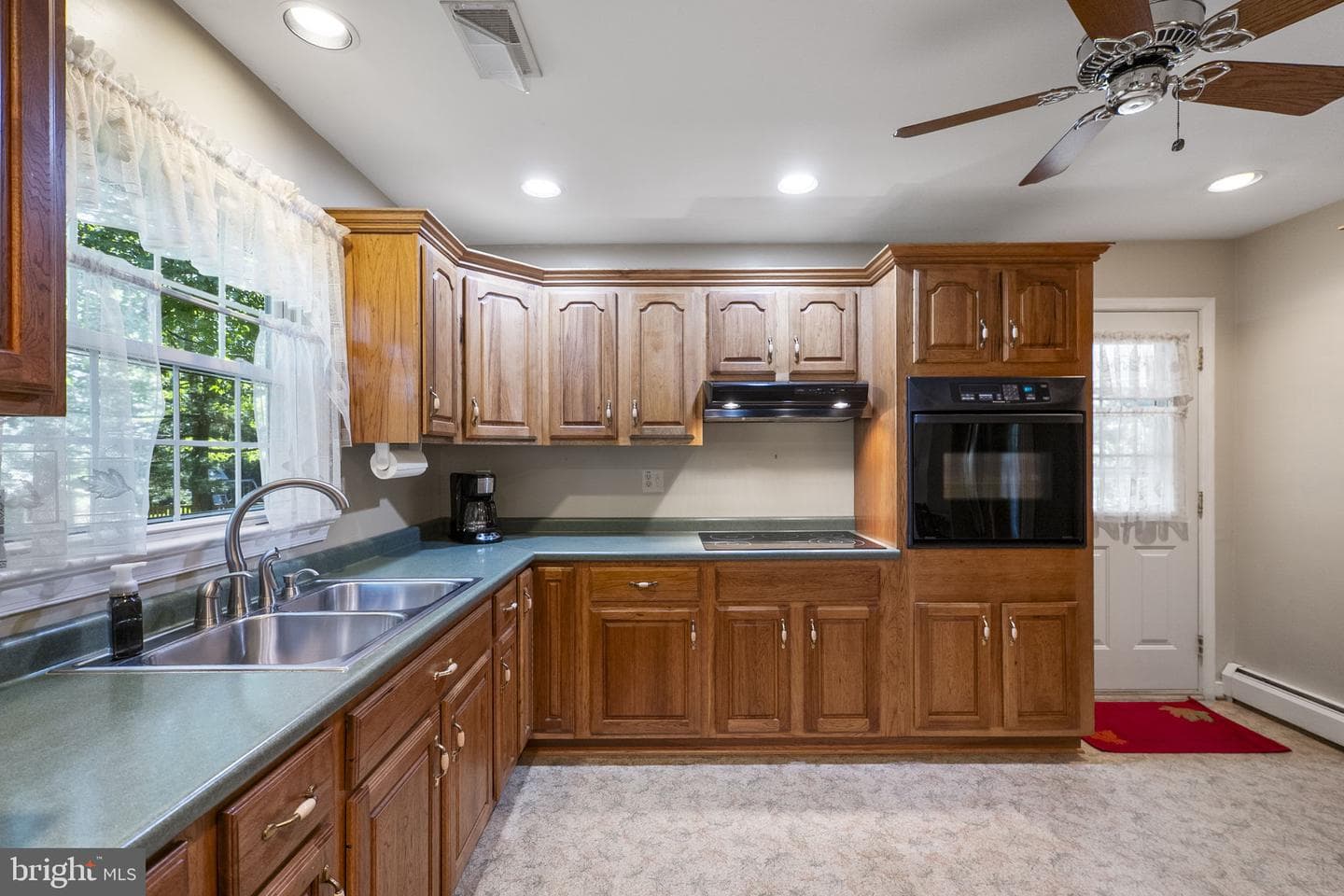 22809 Clarkbrooke Drive photo 9