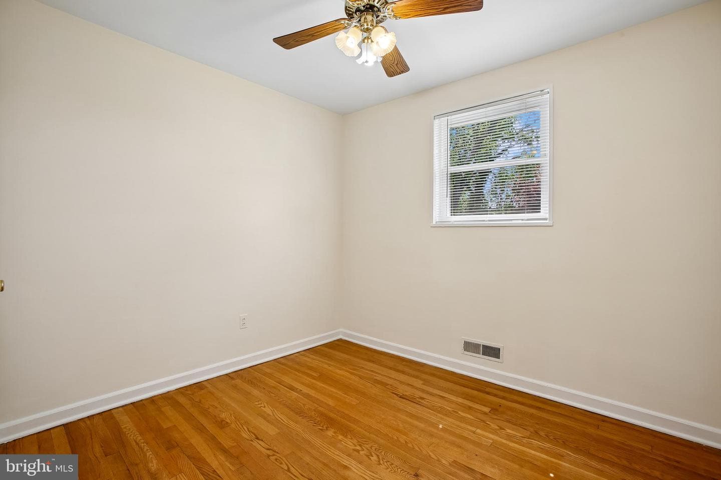 3408 Farthing Drive photo 9