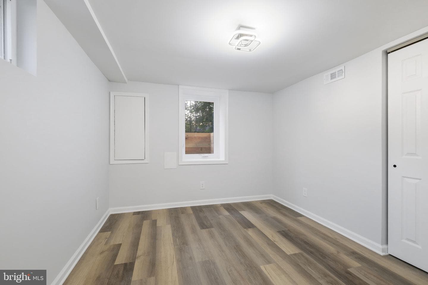 12718 Meadowood Drive photo 28