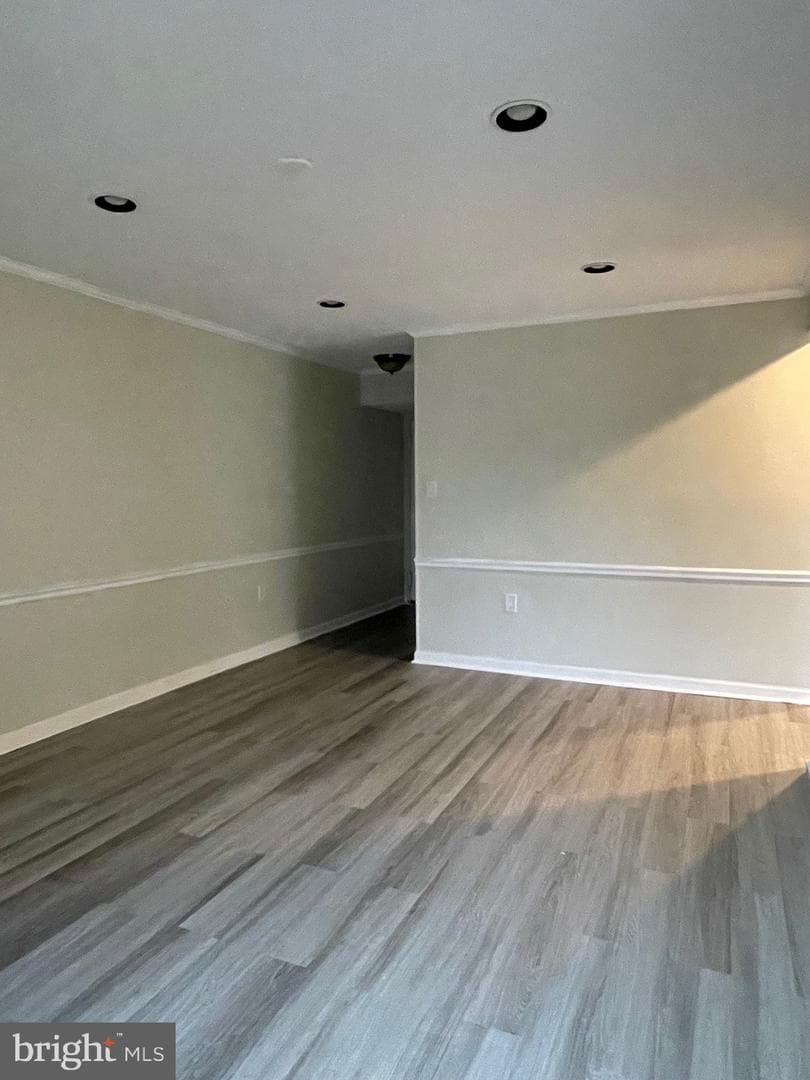 2200 Greenery Lane #101-23 photo 5