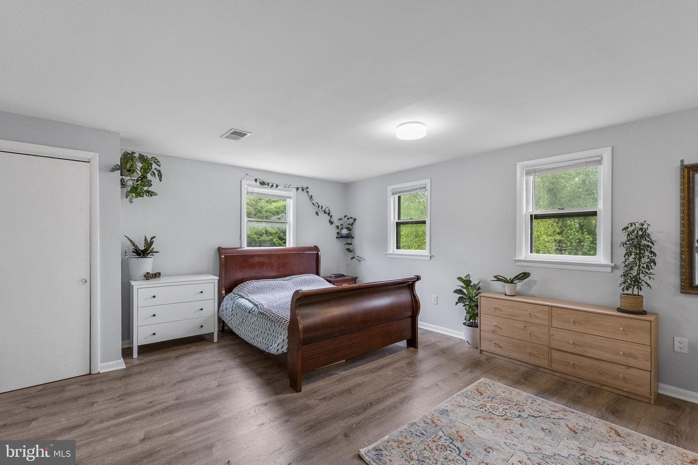 26001 Frederick Road photo 16