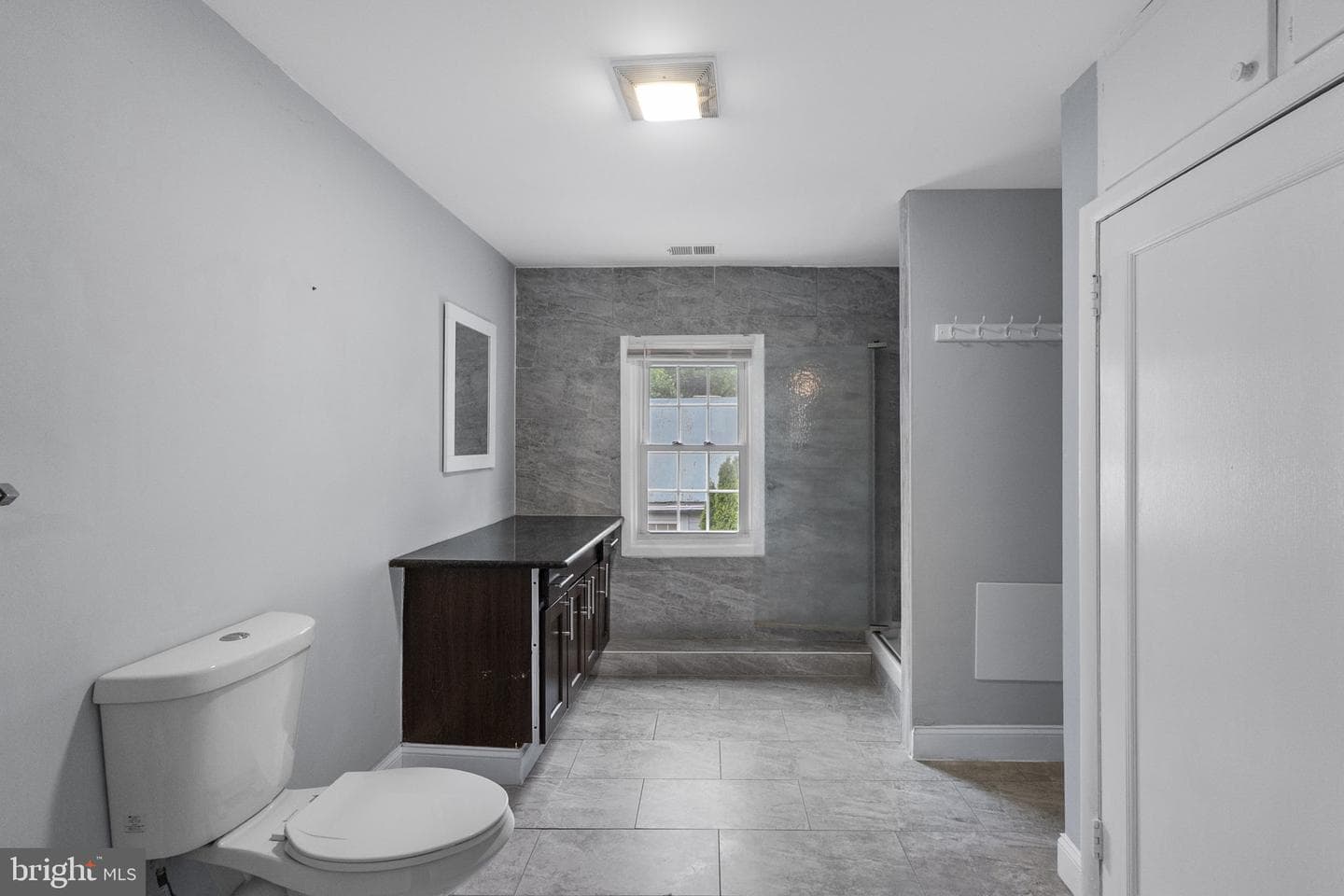 26001 Frederick Road photo 18