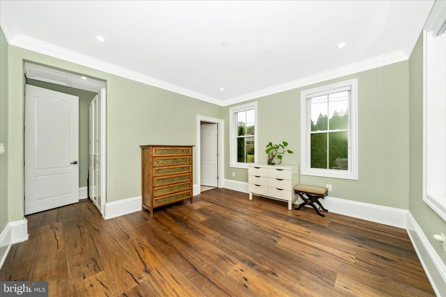 10221 Tyburn Terrace photo 37