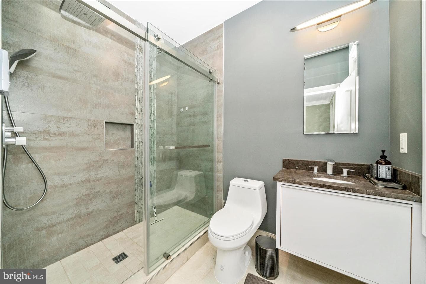 10221 Tyburn Terrace photo 39
