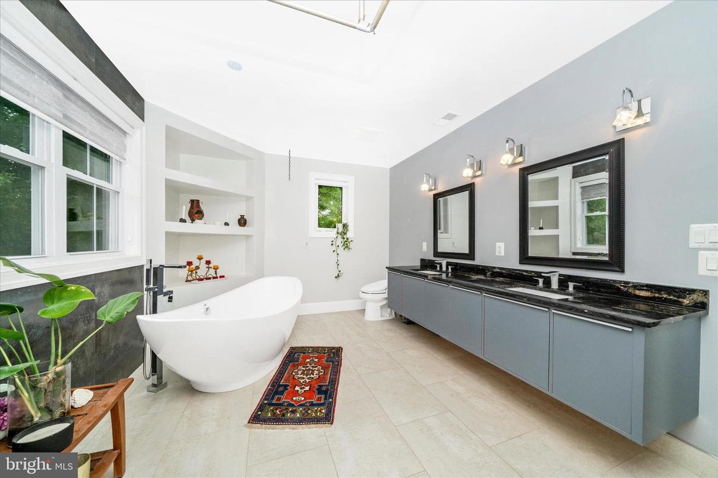 10221 Tyburn Terrace photo 46