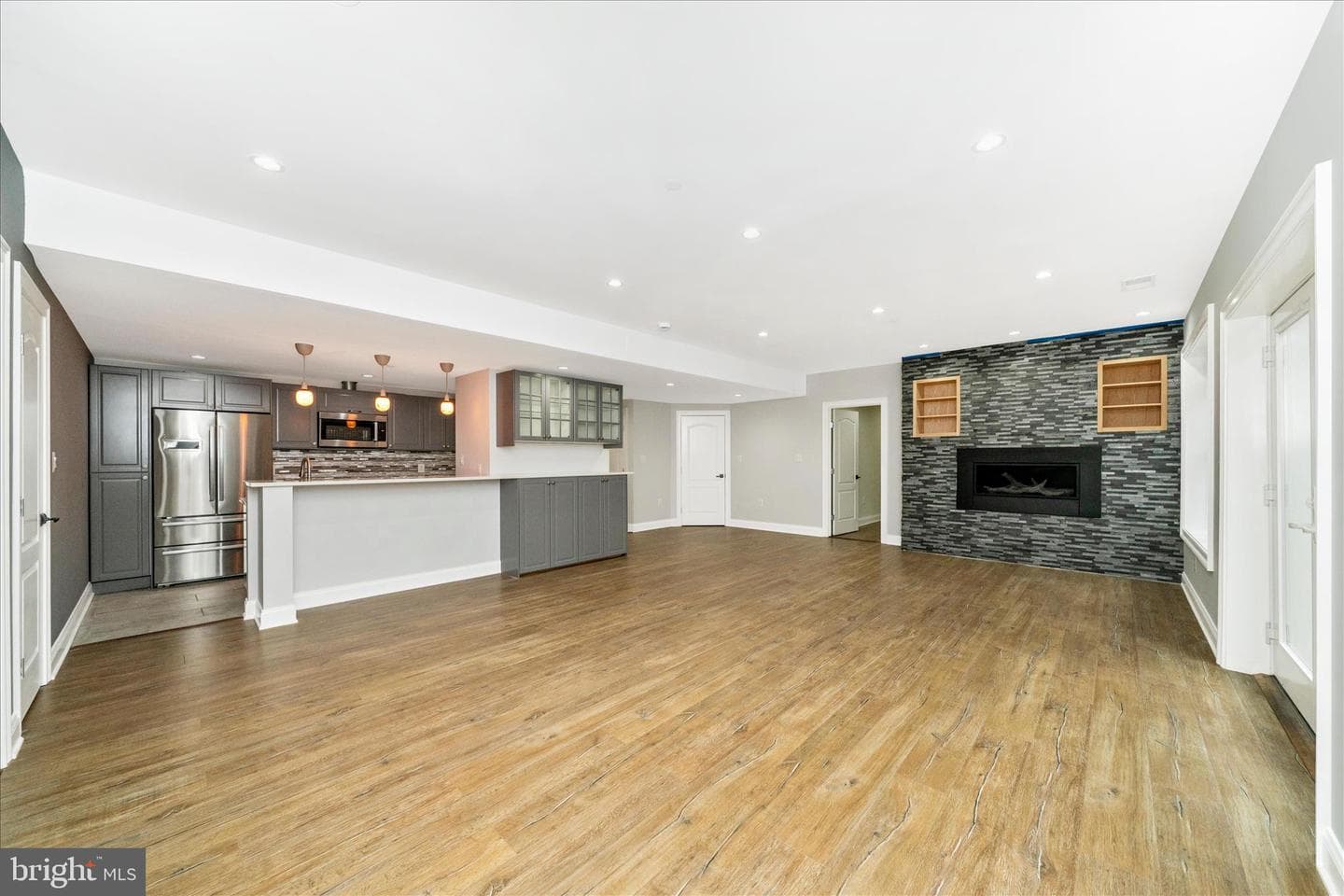 10221 Tyburn Terrace photo 61
