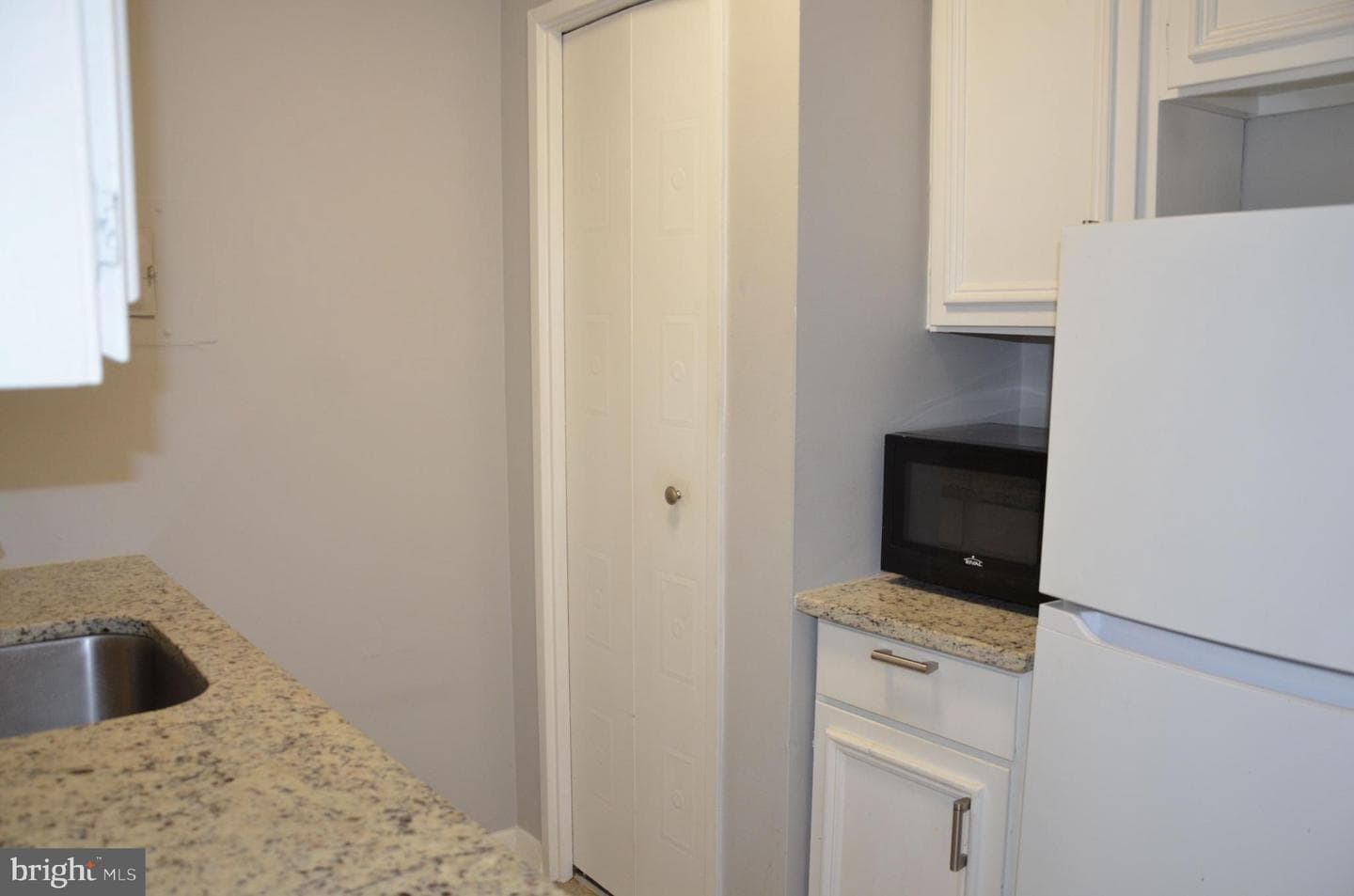 1900 Lyttonsville Road #1103 photo 10