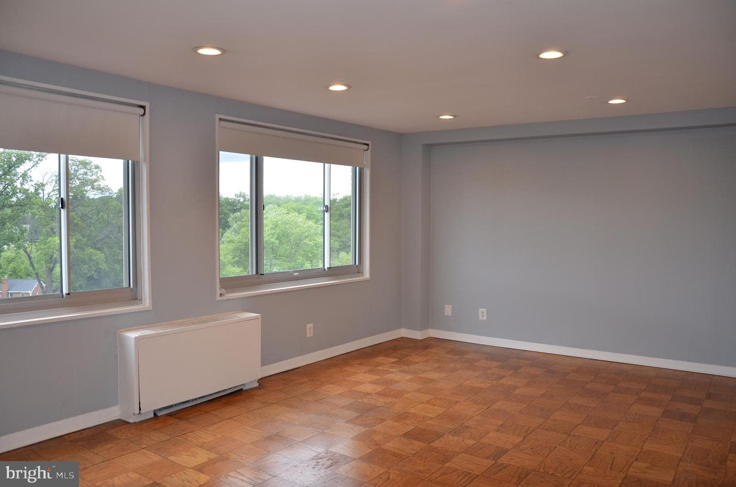 1900 Lyttonsville Road #1103 photo 4