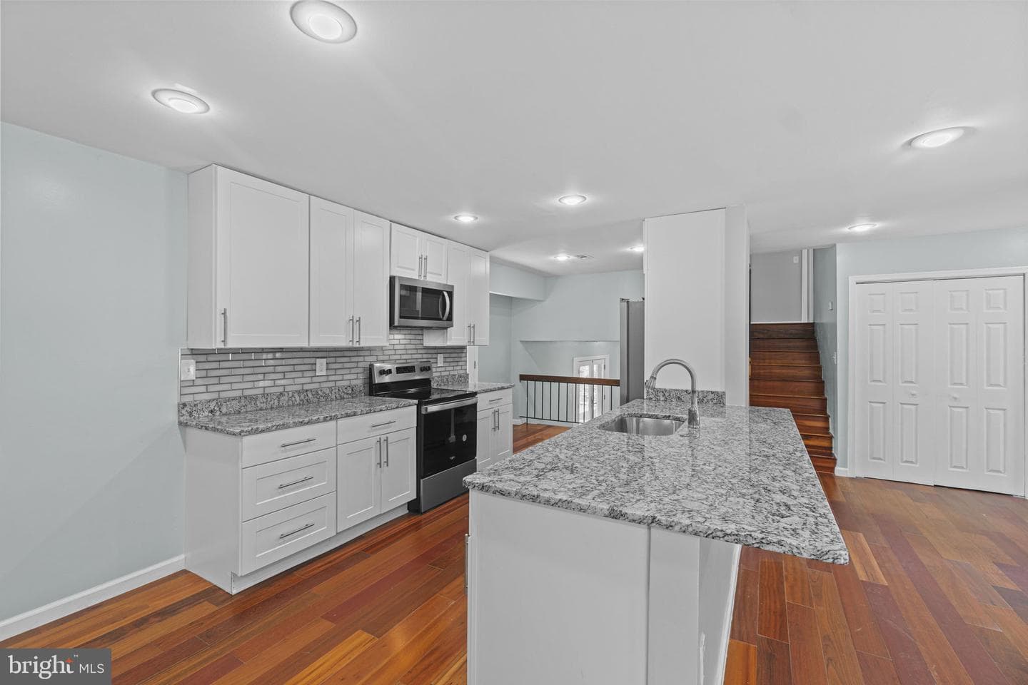 3345 Tanterra Circle photo 6