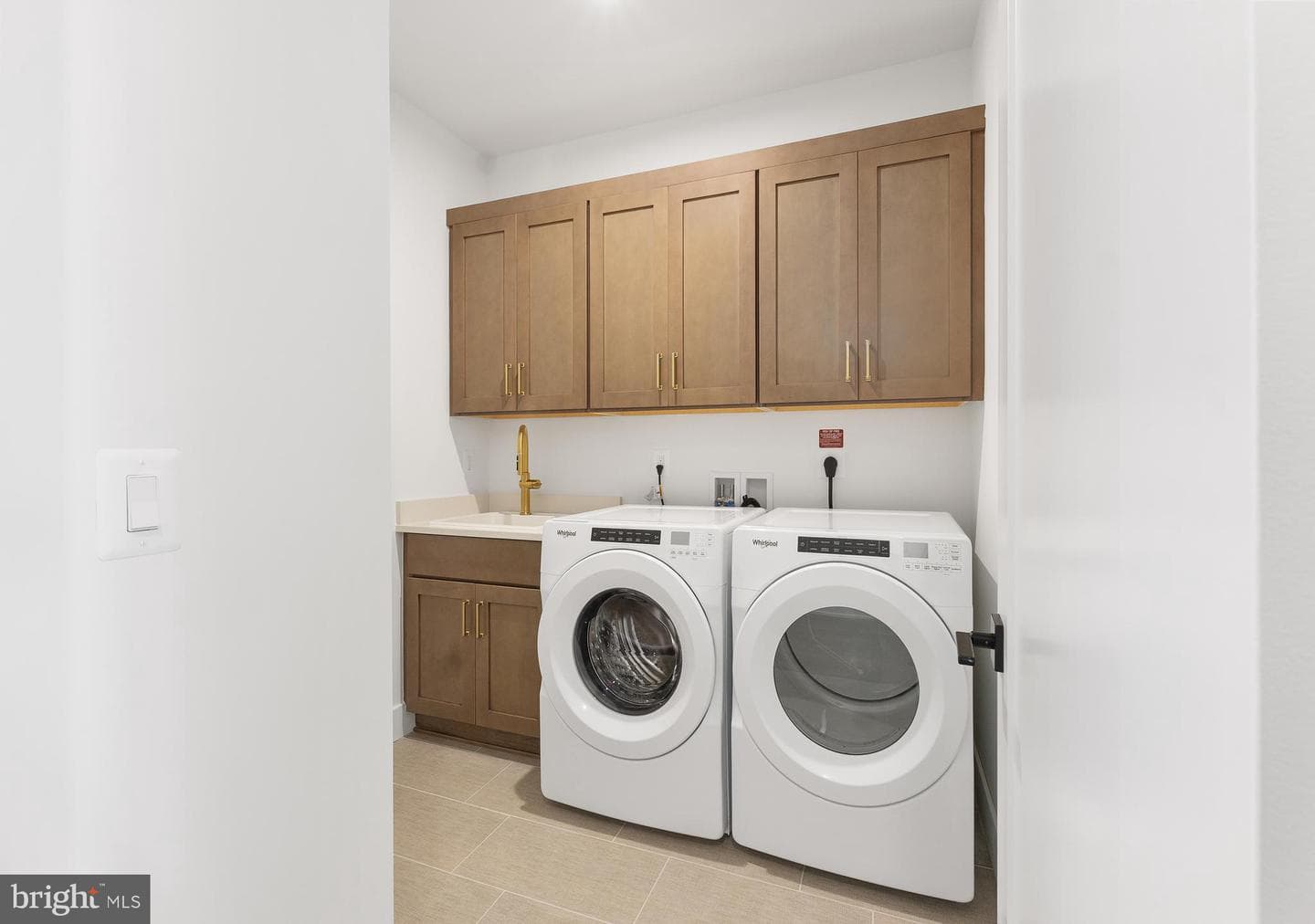 8618 Erdem Place photo 19