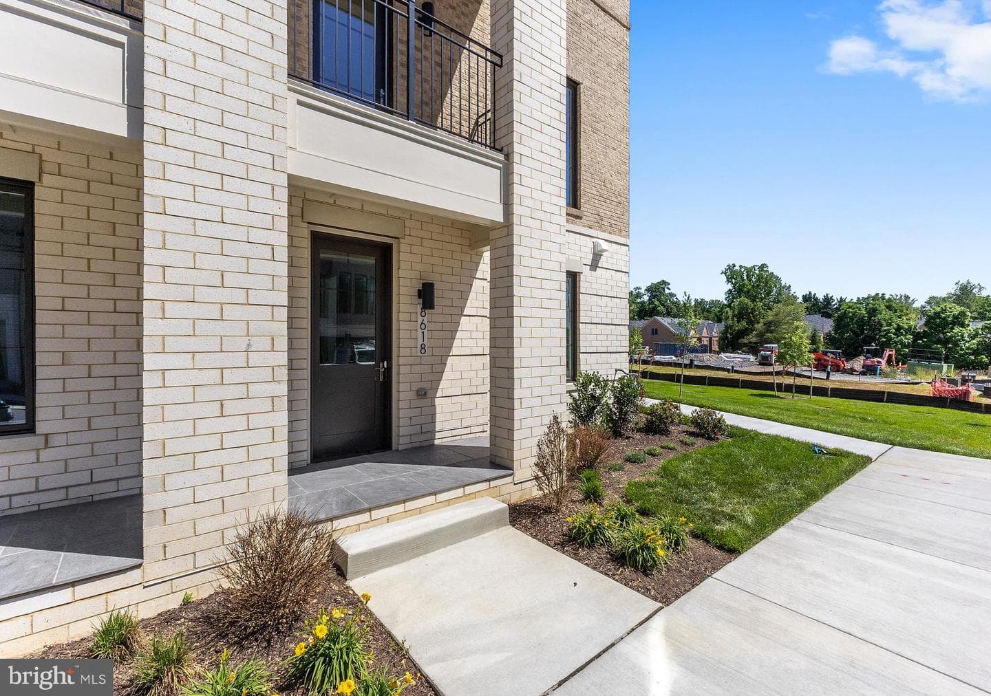 8618 Erdem Place photo 23