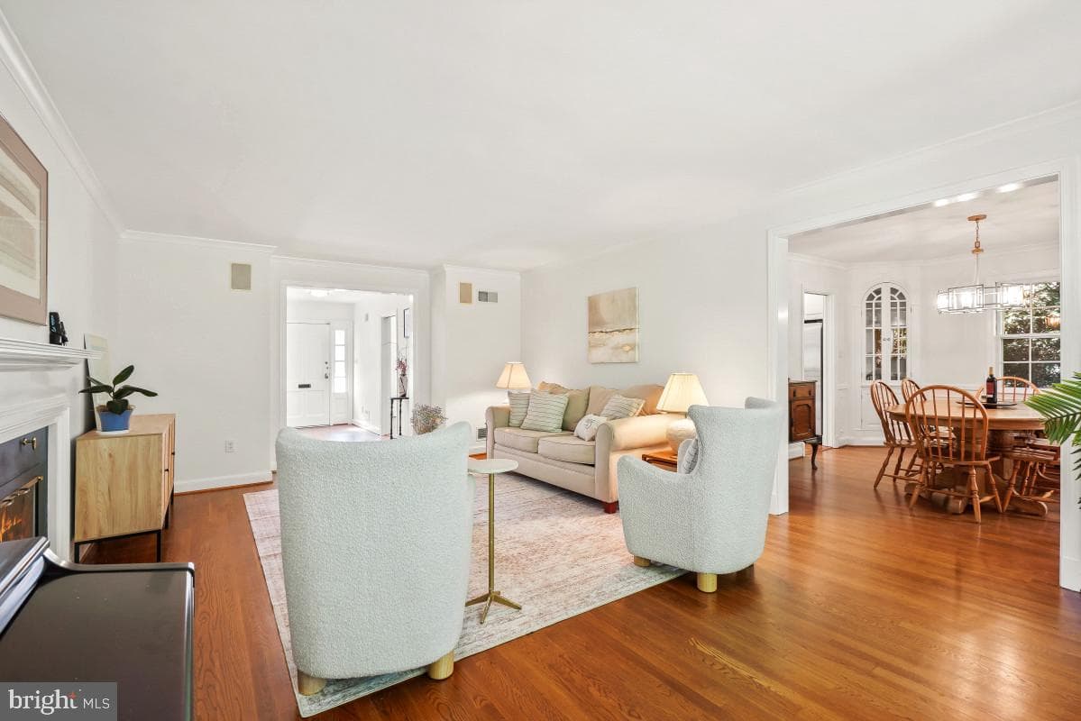 7214 Pomander Lane photo 12