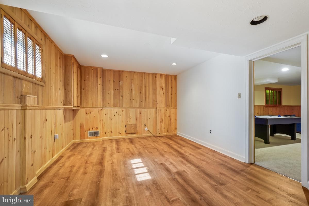 7214 Pomander Lane photo 29