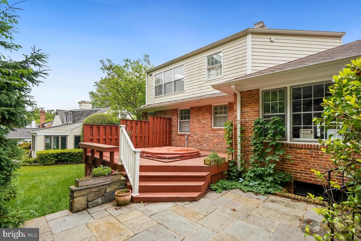 7214 Pomander Lane photo 36