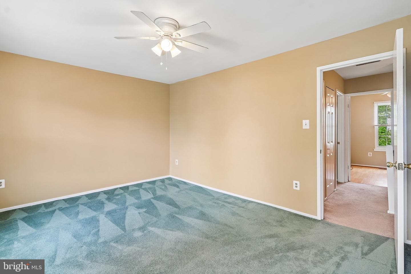 18726 Pikeview Drive photo 15