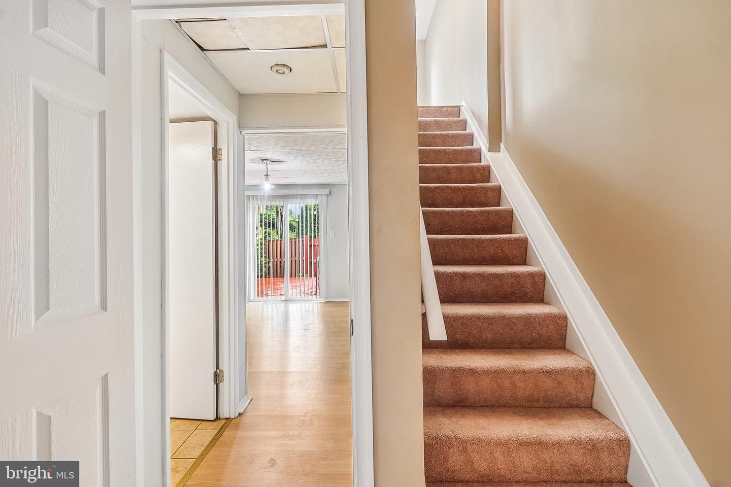 18726 Pikeview Drive photo 3