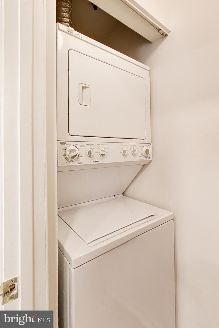 5716 Chapman Mill Drive #210 photo 13