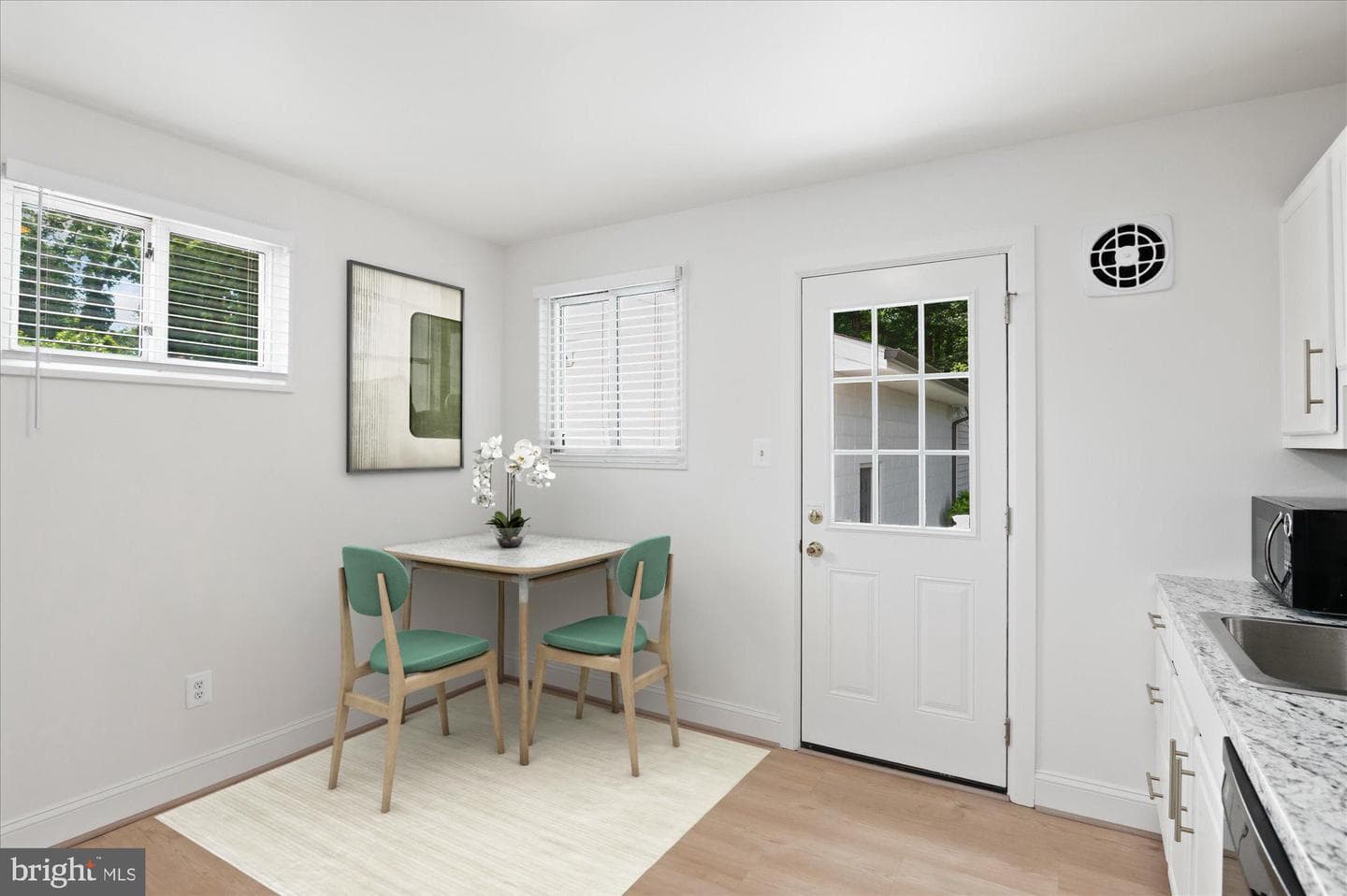 11414 Schuylkill Road photo 10